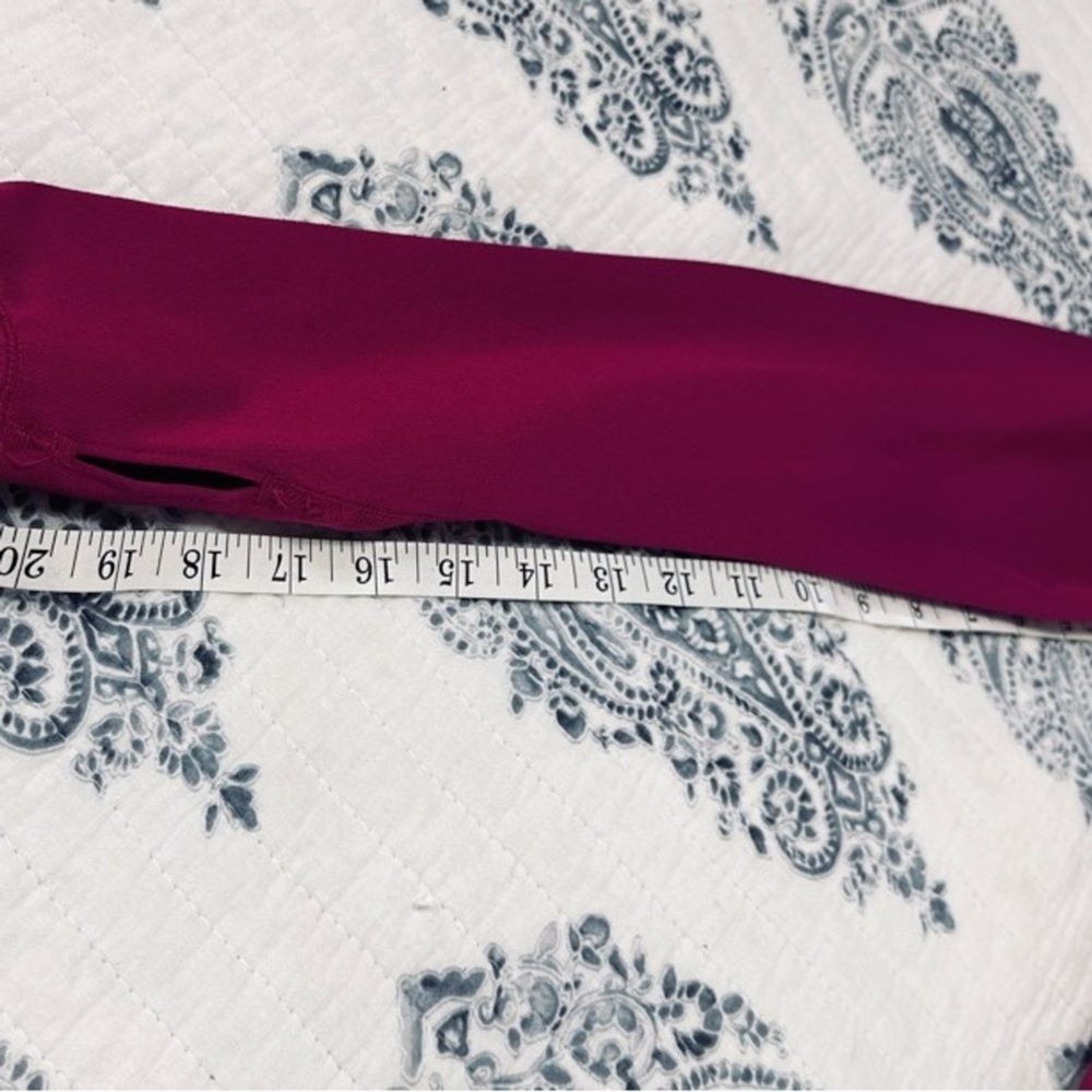 Nike Pro Quarter Zip Pullover Womens Medium Magenta Pink Excellent Thumbholes - Picture 4 of 7